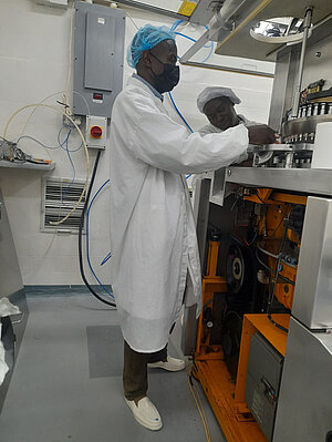 A Success for the Future: PTB establish programme for pharmaceutical operators in Kenya